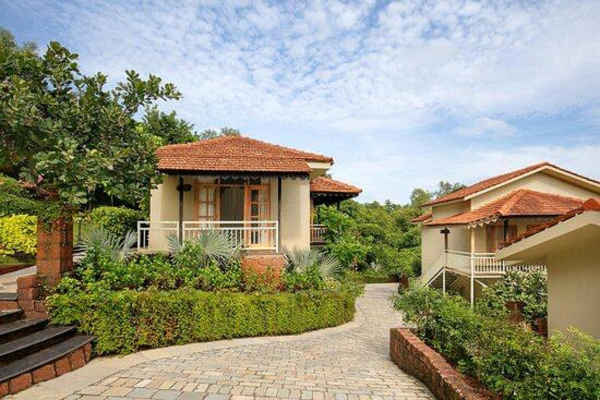 Amritara Aura Resort & Spa Mandrem Luaran gambar